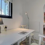 Beachfront Townhouse With Spectacular Seaview Дом отдыха *