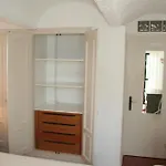 Beachfront Townhouse With Spectacular Seaview Дом отдыха
