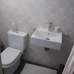 Дом отдыха Beachfront Townhouse With Spectacular Seaview